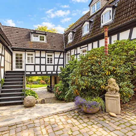 200qm I 3 Schlafzimmer I Garten I Einzigartig Apartment