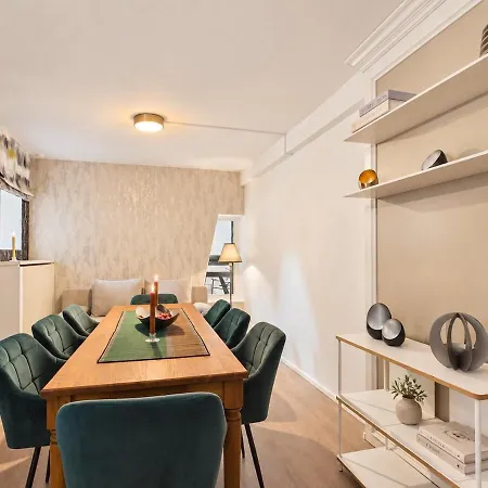 200qm I 3 Schlafzimmer I Garten I Einzigartig * Schlangenbad